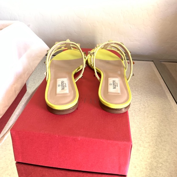 Valentino Garavani Rockstud leather slide - Picture 6 of 14